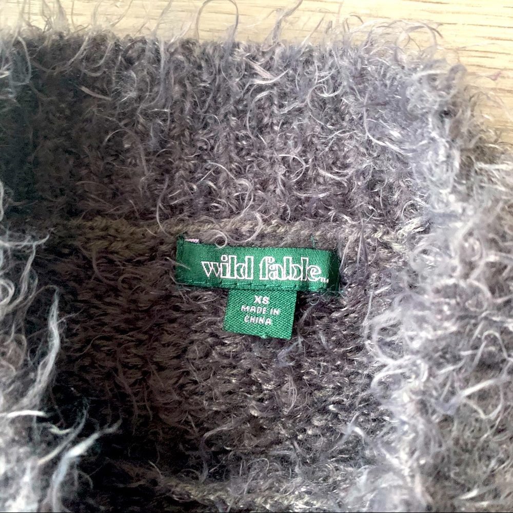 Gray Fuzzy Cropped Turtle Neck - Picture 3 of 5